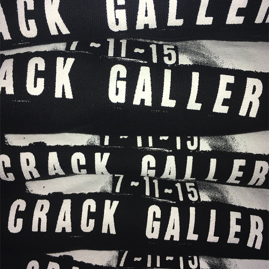 sneeze magazine × CRACK GALLERY コラボTシャツ sneeze magazine × CRACK GALLERY コラボTシャツ - メルカリ