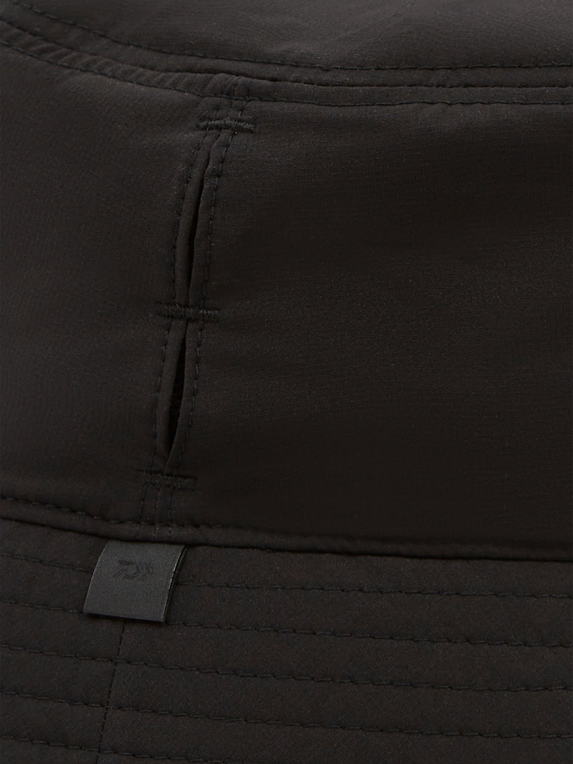 Daiwa Pier39 Tech Ventilation Hat - Black – Goodhood