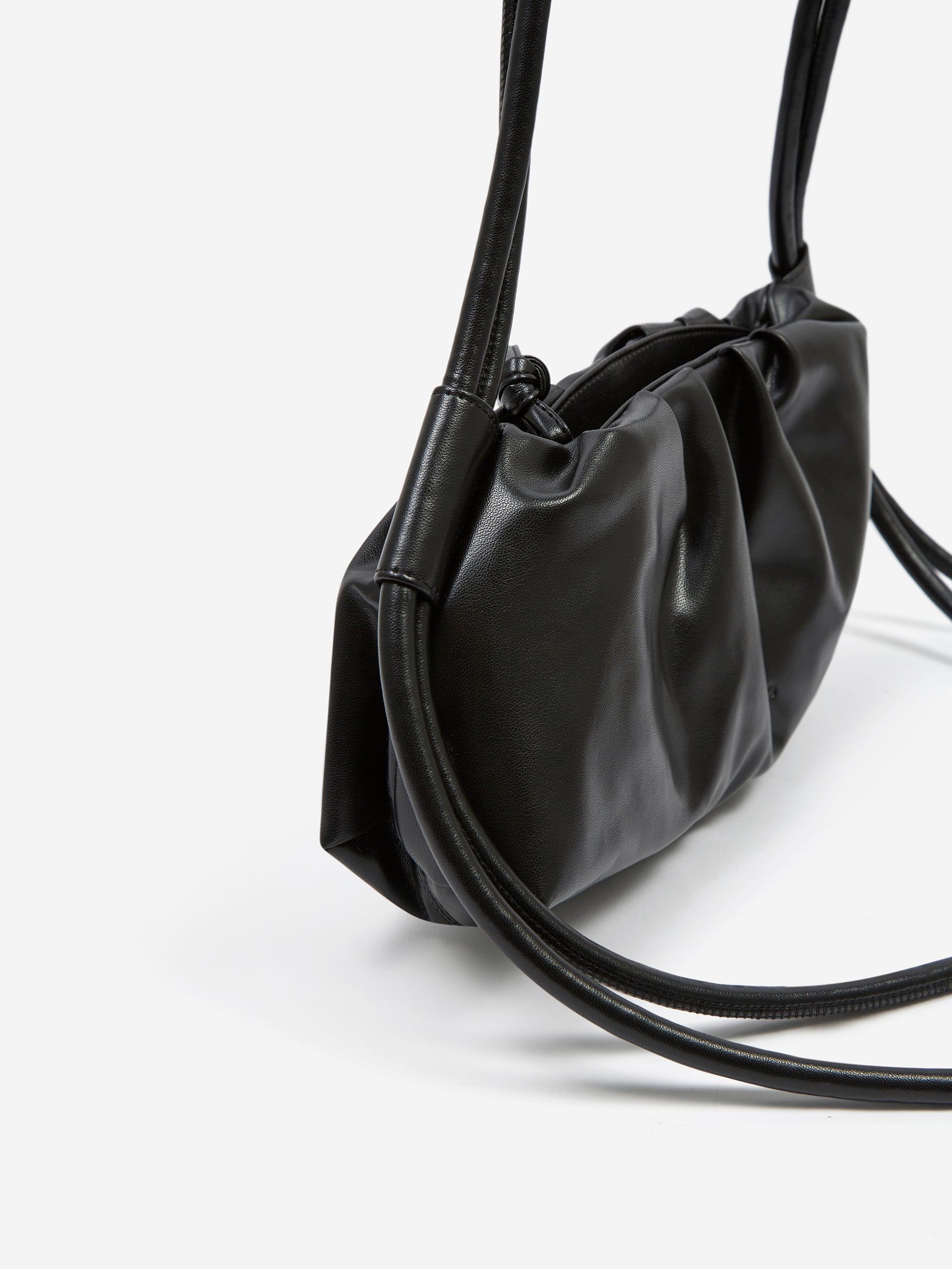 Ölend Dumpling Bag - Black – Goodhood