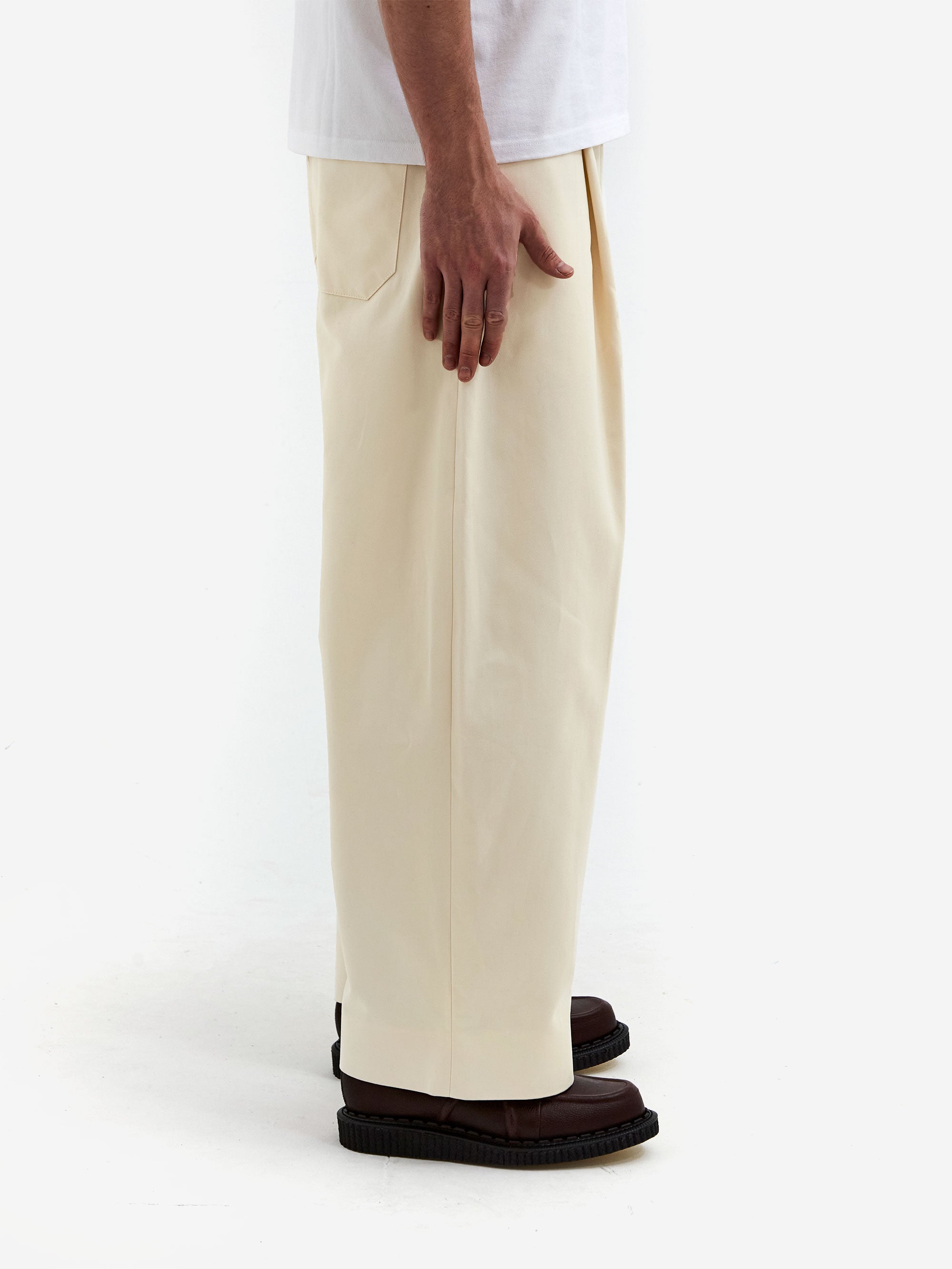 STUDIO NICHOLSON Volume Pant(SORTE)サイズS STUDIO NICHOLSON - 【残りわずか】Deep Pleat Volume Pant
