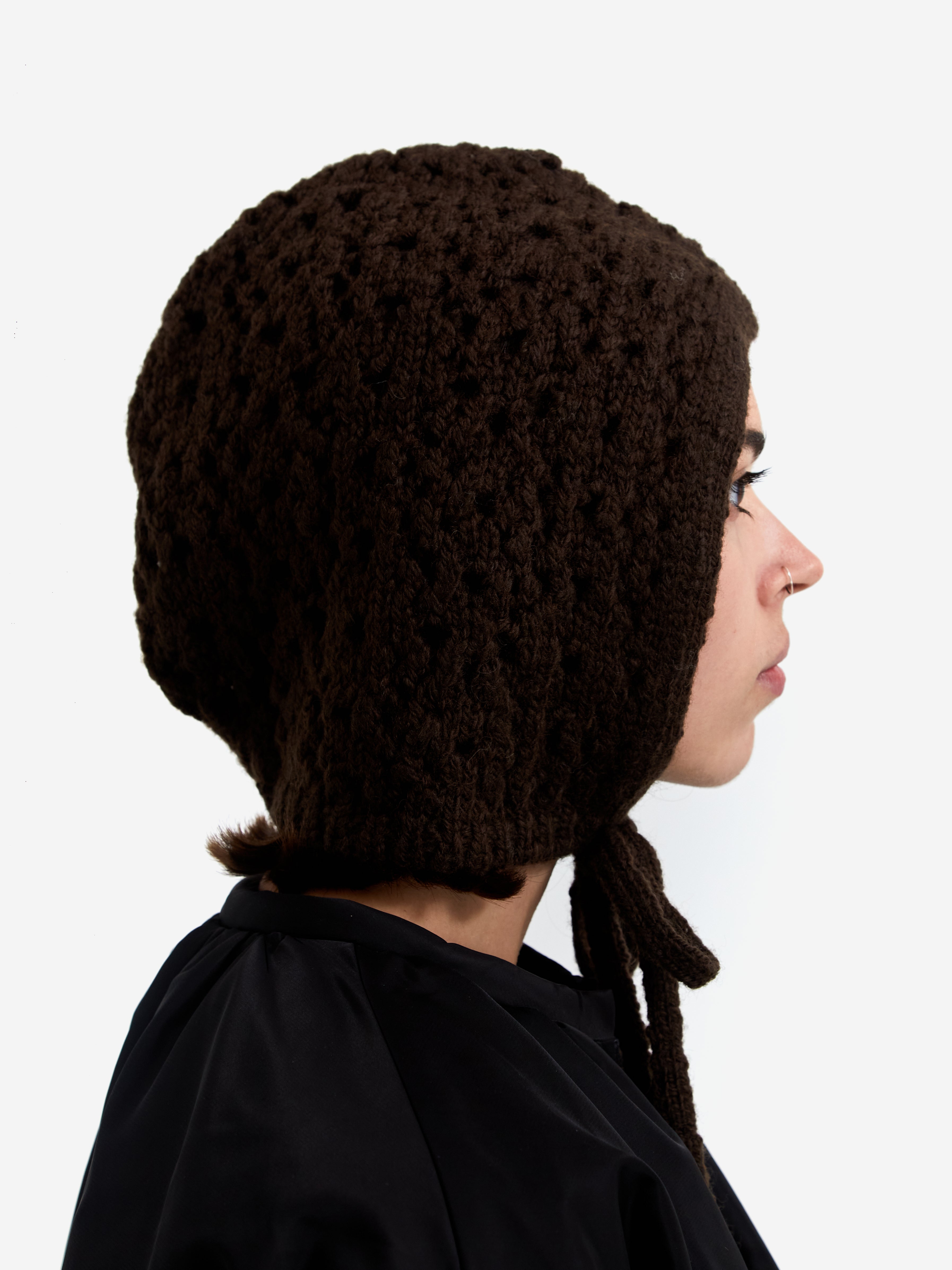AMOMENTO Crochet Knitted Bonnet - Dark Brown – Goodhood