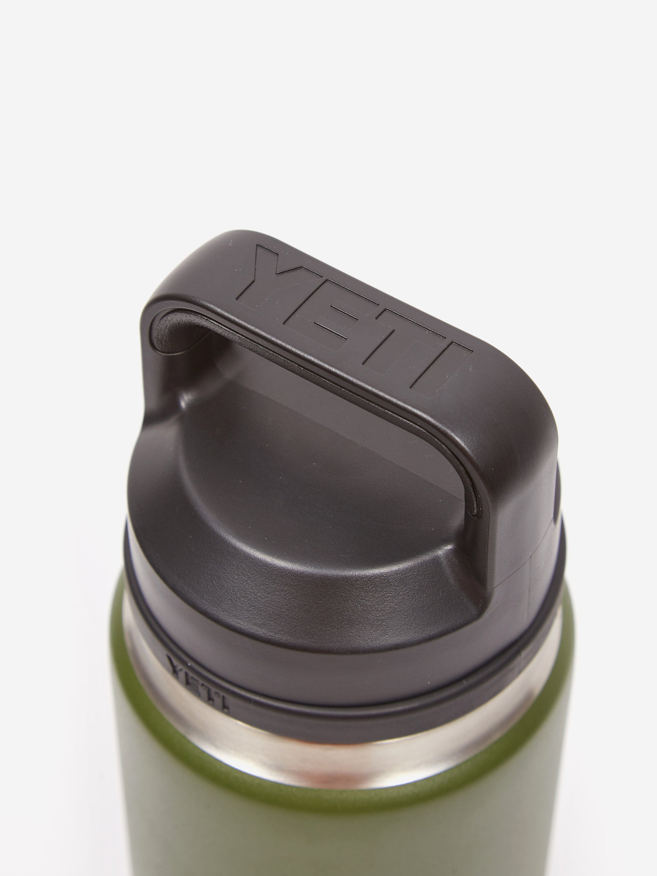 YETI Rambler 26oz Bottle Chug