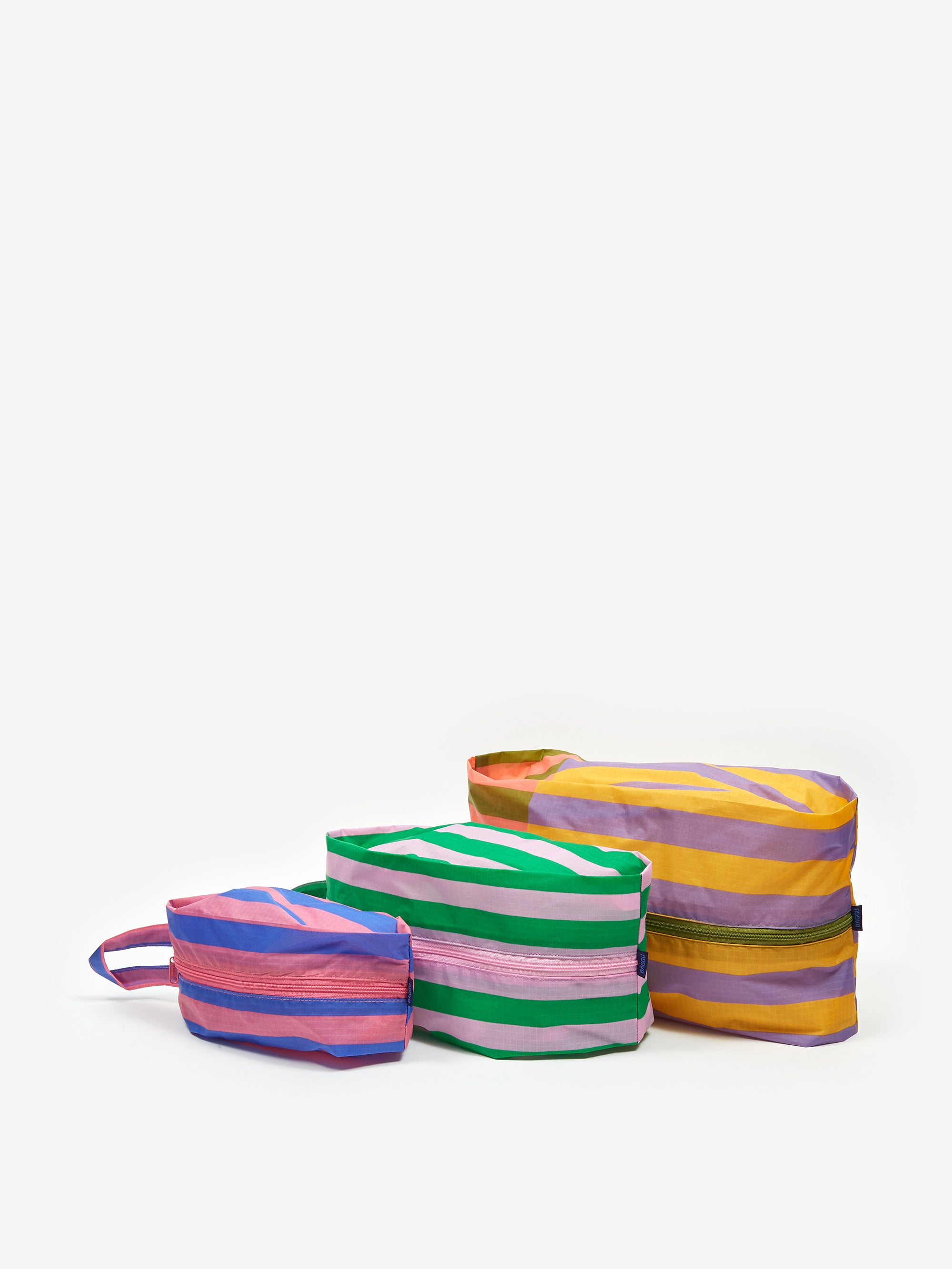NEUF ! Baggu 3D ZIP SET en « GINGHAM » - 3 sachets nylon NEUF ! Baggu 3D ZIP SET en « GINGHAM » - 3 sachets nylon