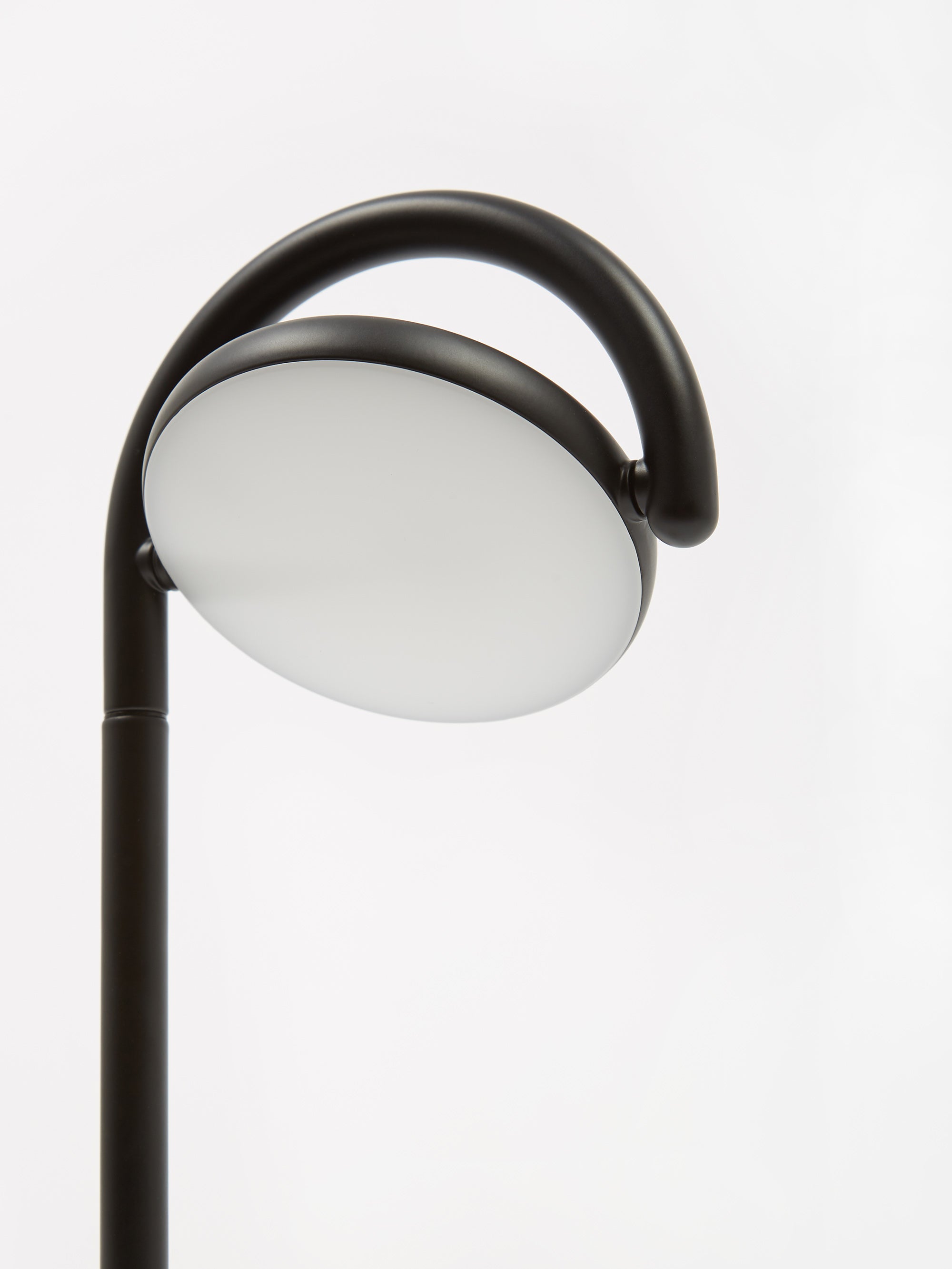 Hay Marseilles Table Lamp - Soft Black – Goodhood