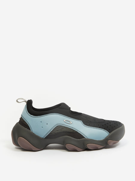 靴 oakley braindead flesh sandal blue black OAKLEY TEAM FLESH SANDAL 