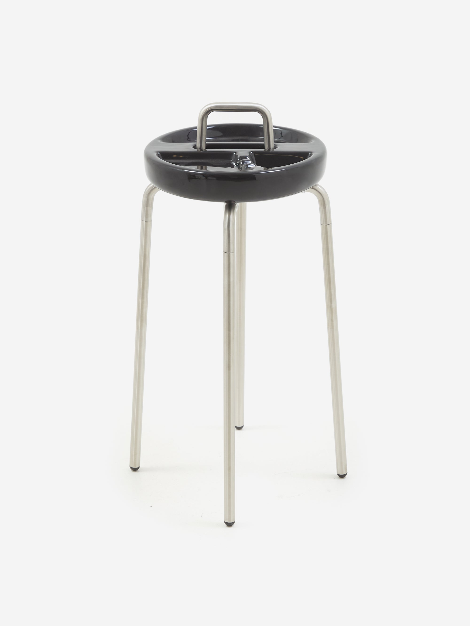 Seth Rogan Weed Table Houseplant by Seth Rogen Side Table Ashtray - Black – Goodhood