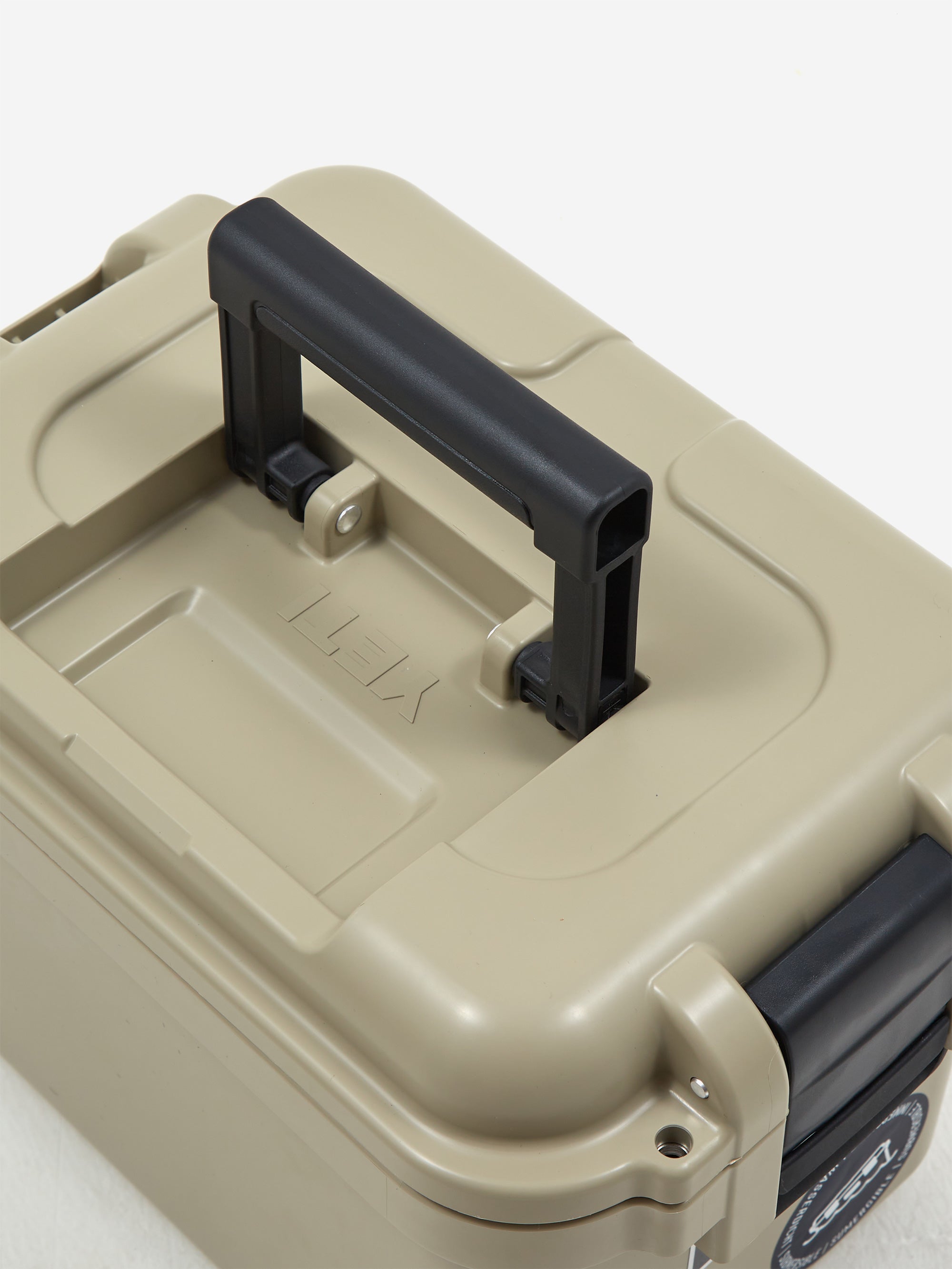 YETI Loadout Go Storage Box 15 - Tan – Goodhood